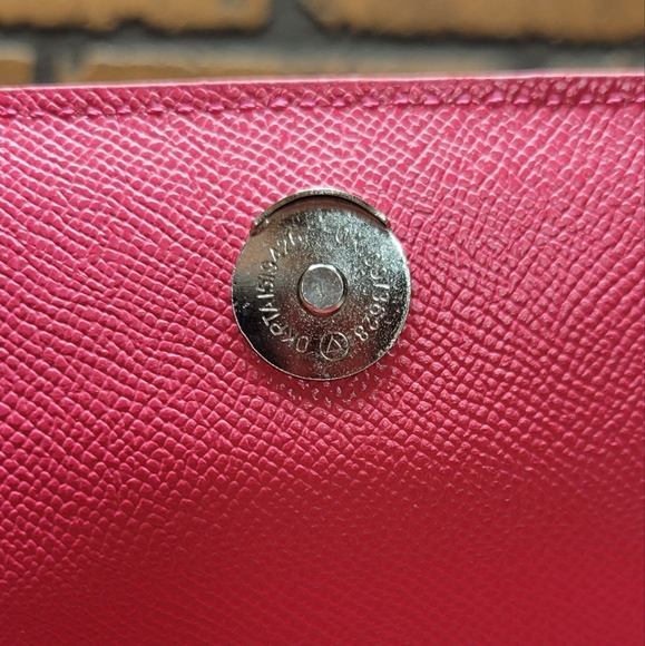 Betsey Johnson XO Devin Cherries Shoulder Bag with Chain Pink‎ NWT - Picture 4 of 12